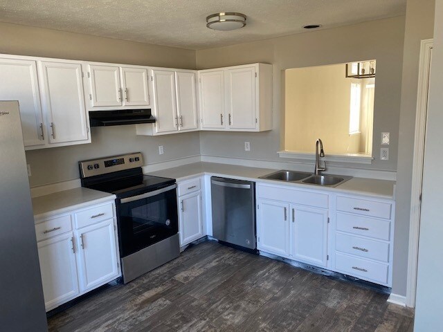 Kitchen - 10744 Belair Dr.