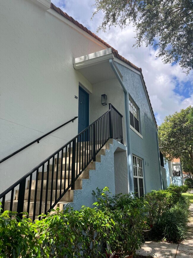 Foto del edificio - 3259 Clint Moore Rd