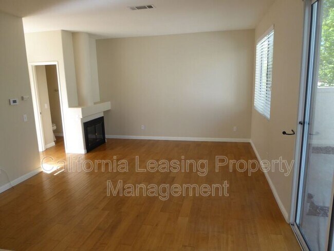 Building Photo - 27837 Skycrest Cir Dr