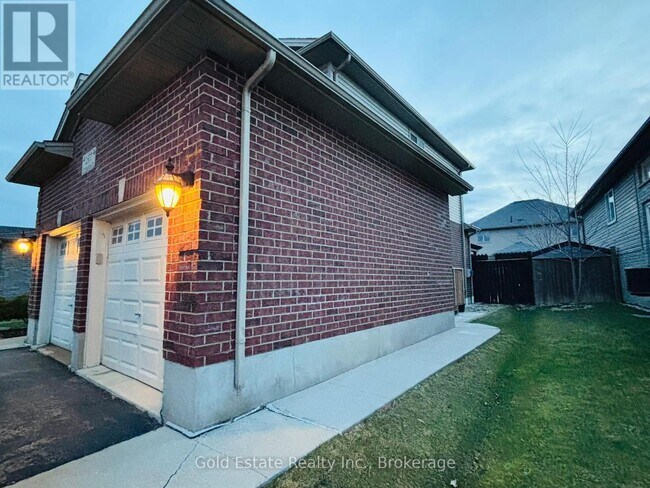 Building Photo - 1377 Coronation Dr