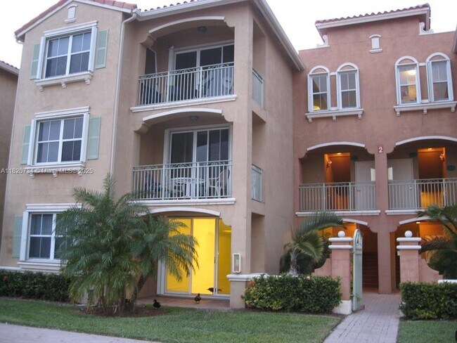 Foto del edificio - 6630 NW 114th Ave