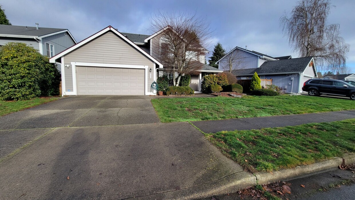 Foto principal - Beautiful 3 bdrm home in a great Lacey loc...