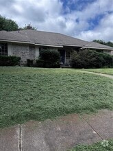 Building Photo - 13316 Fall Manor Dr