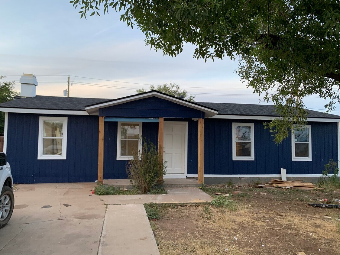 Foto principal - 3810 Monty Dr