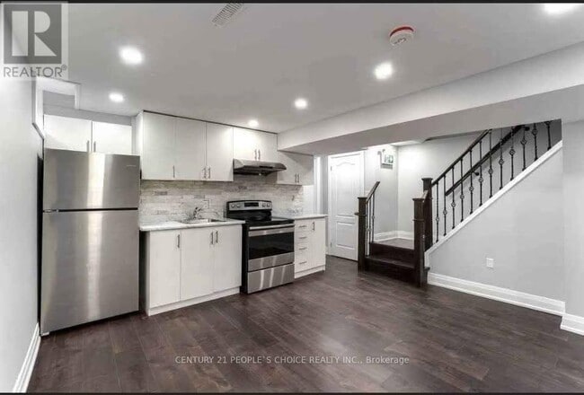 Building Photo - 62 Aurora Pl