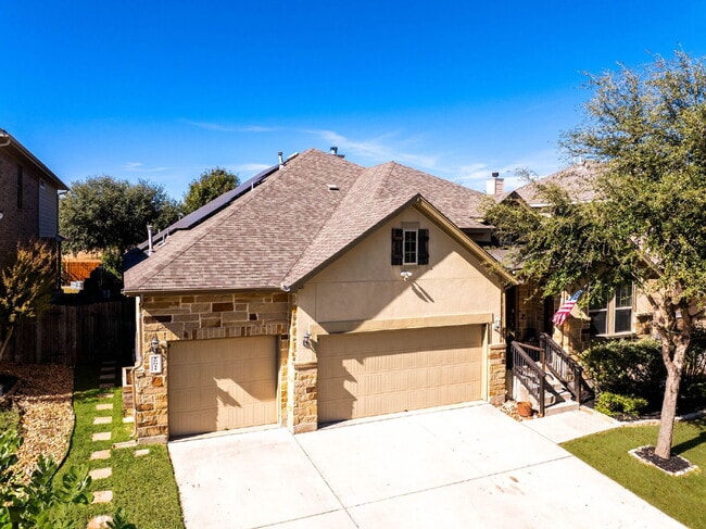 Building Photo - Beautiful 4 Bedroom Home with Open Floor P...