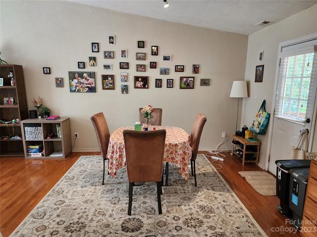 Building Photo - 4300 Carmel Forest Dr