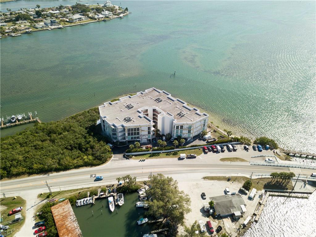 Foto principal - 1375 Beach Rd
