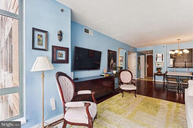 Foto del edificio - 1150 K St NW