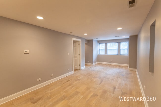 Photo - 1924 N Honore St Apartment