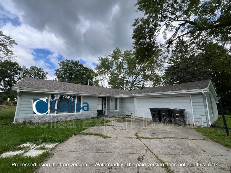 Primary Photo - 6321 Mapledowns Dr
