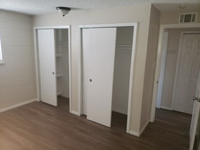 Building Photo - 3950 Turnpike Dr