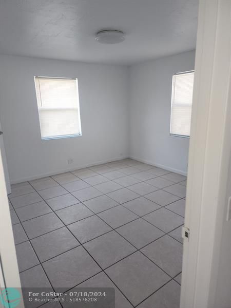 Foto del edificio - 4017 SW 22nd St