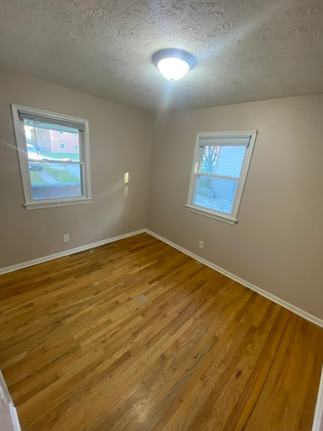 Foto del edificio - 6708 S 48th St