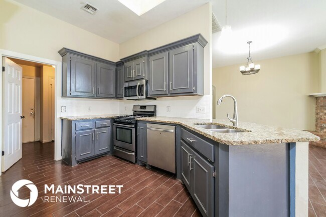 Foto del edificio - 1808 Fairmont Ln