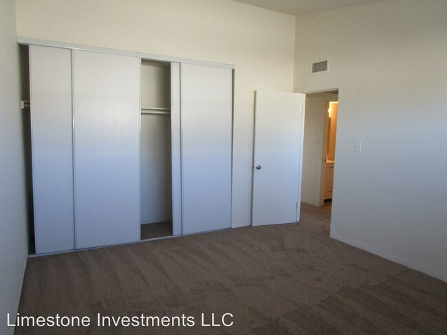 Building Photo - 1216 N Jones Blvd