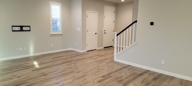 Foto del edificio - Gorgeous 4 bedroom 3 bath in Fiddyment Farm