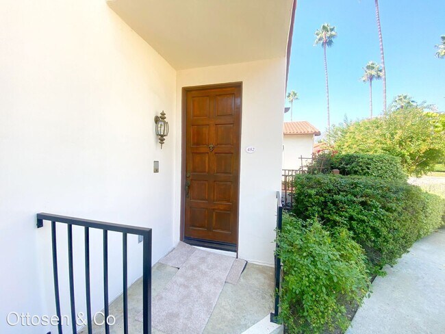 Foto del edificio - 3 br, 3 bath House - 452 E Bougainvillea Ln