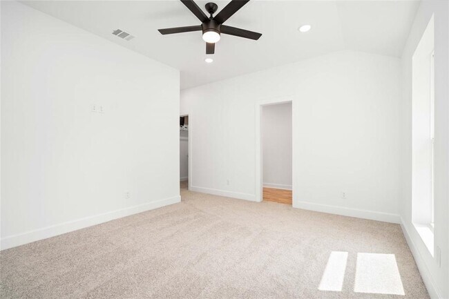 Building Photo - 205 Bolden St