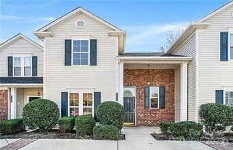 Building Photo - 8881 Cinnabay Dr