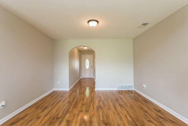 Foto del edificio - 7335 Red Maple Dr