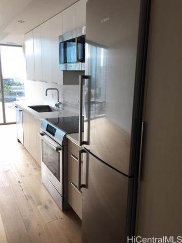 Building Photo - 1001 Queen St