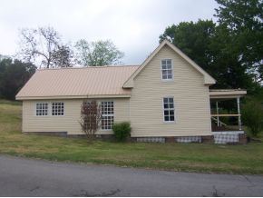 Building Photo - 830 Main St