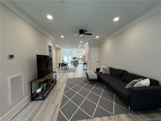 Building Photo - 38-40 Haviland St