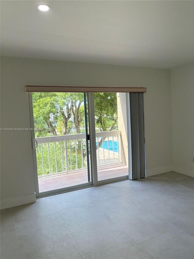 Foto del edificio - 7850 Camino Real