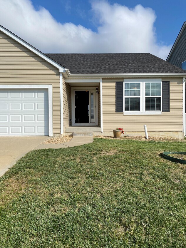 Primary Photo - 2657 Cedar Grove Dr