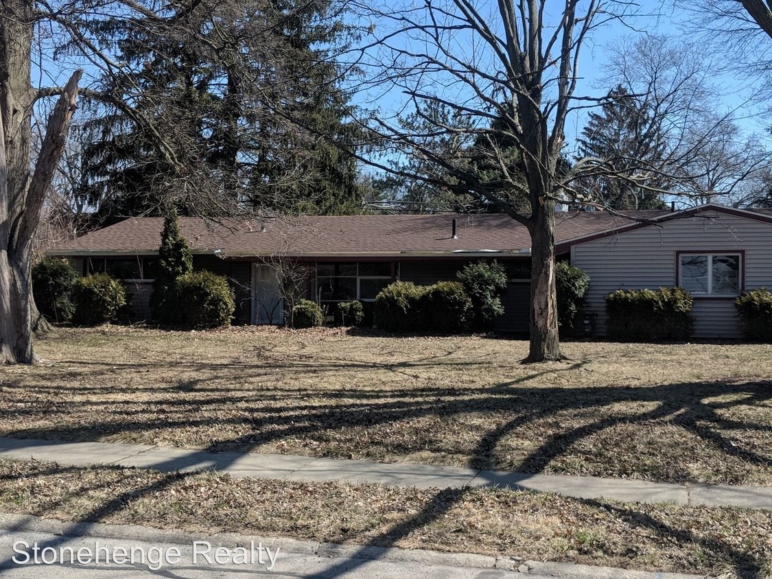 Primary Photo - 3 br, 1.5 bath House - 3404 W Lincolnshire