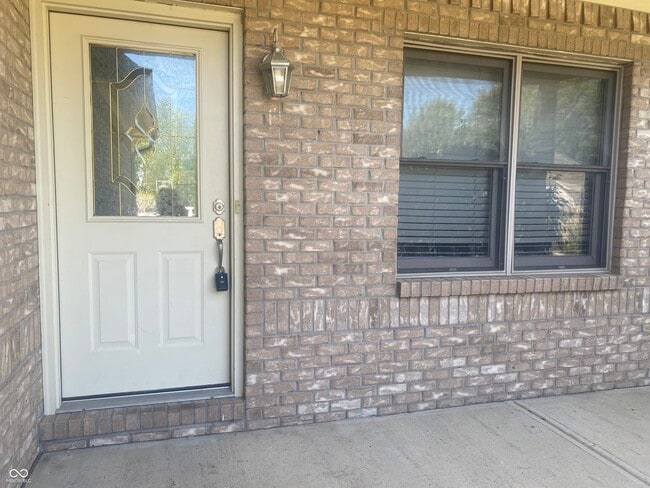 Building Photo - 1128 Brookside Ct