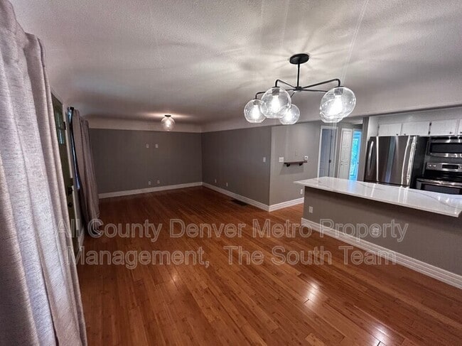 Building Photo - 2820 S Acoma St