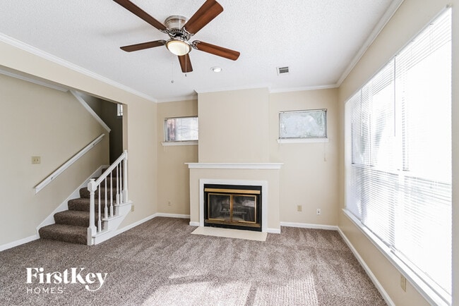 Building Photo - 8141 Walnut Valley Cove