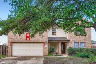 Building Photo - 1020 Brutus Dr