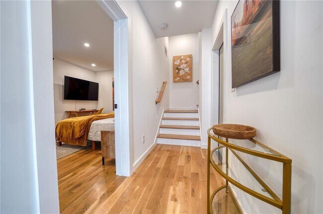 Foto del edificio - 829 Barnett St NE