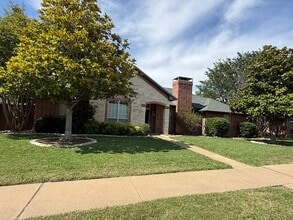 Building Photo - 201 Lena Ln