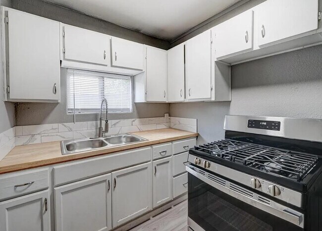 Foto del edificio - 2135 W Hadley St