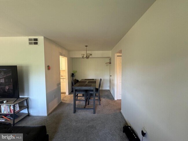 Foto del edificio - 6932 Hanover Pkwy