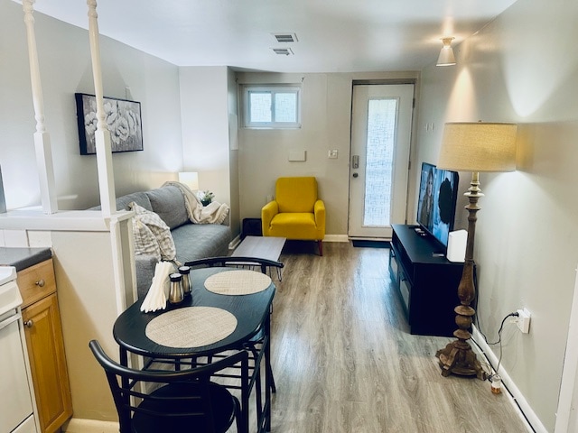 Photo - 1421 F St NE (Washington, DC)