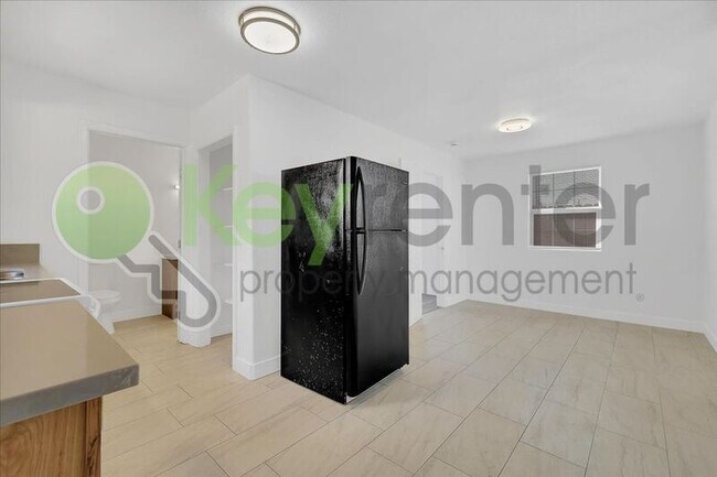 Photo - 3815 Magenta Aly House