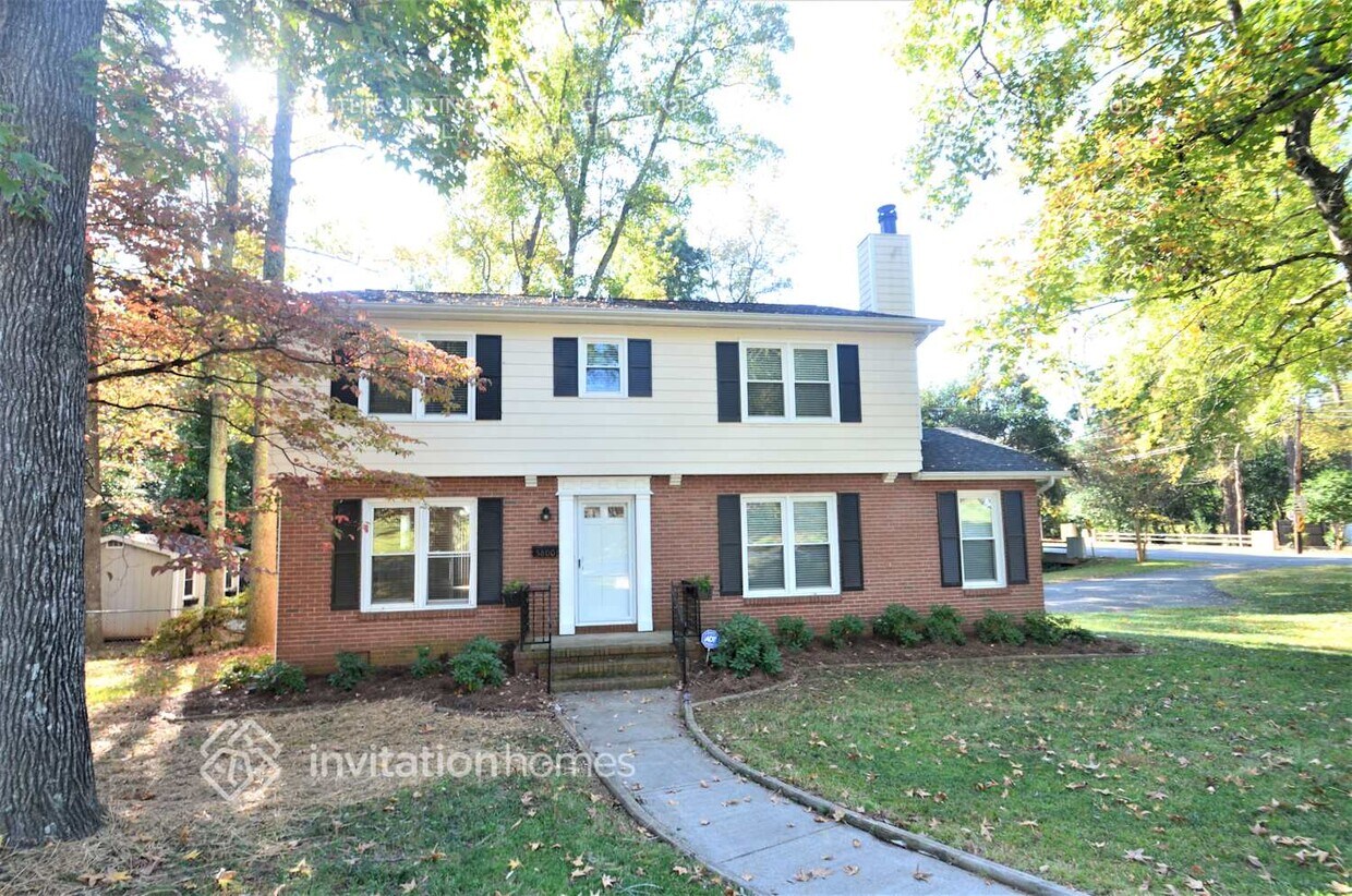 Primary Photo - 5800 Amity Pl