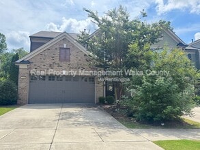 Building Photo - 2108 Chipley Dr