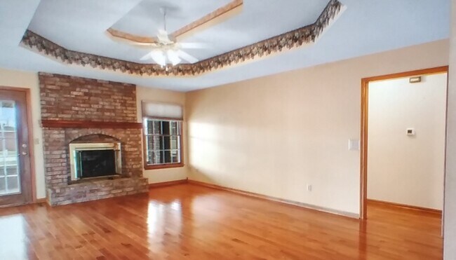 Foto del edificio - 308 W Aven Ave