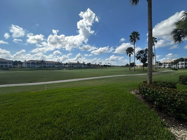 Foto del edificio - 16421 Millstone Cir