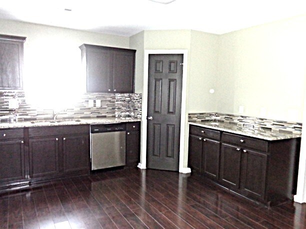Foto del edificio - 5729 Brookfield Pointe Dr