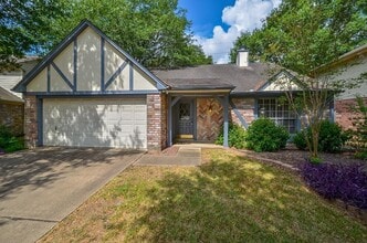Building Photo - 7807 Maple Brook Ln