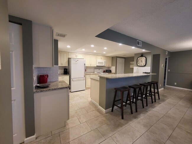 Foto del edificio - 750 Egret Cir