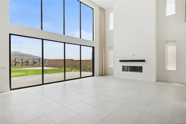 Building Photo - 11854 Hillsborough Ln