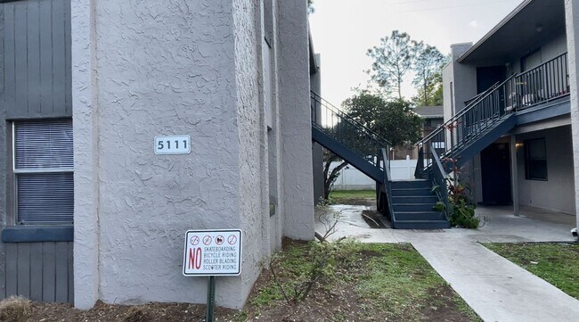 Foto del edificio - 1BD/1BA Apartment off Curry Ford in Henley...